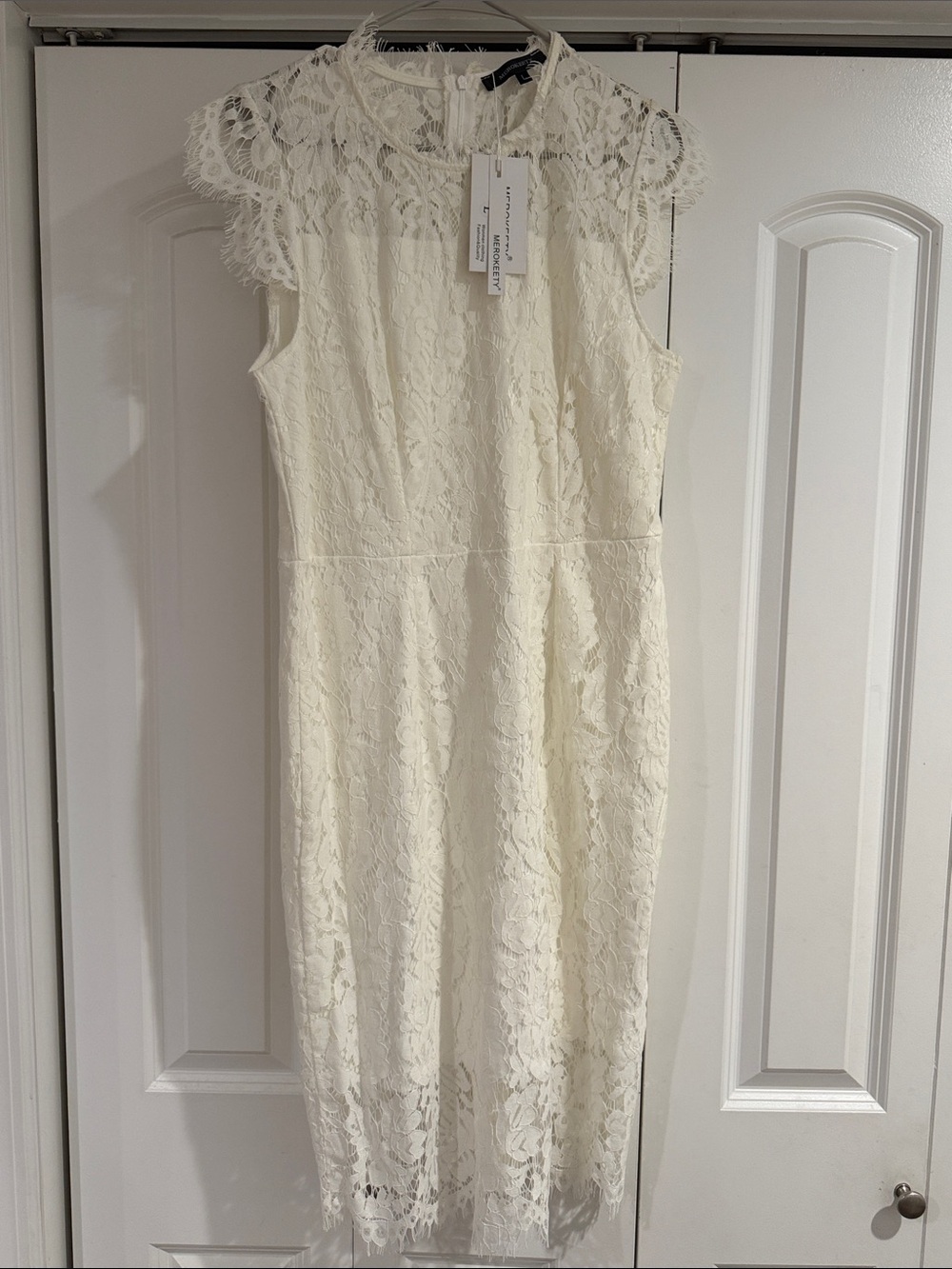 Cap-Sleeve Ivory Lace Sheath Dress